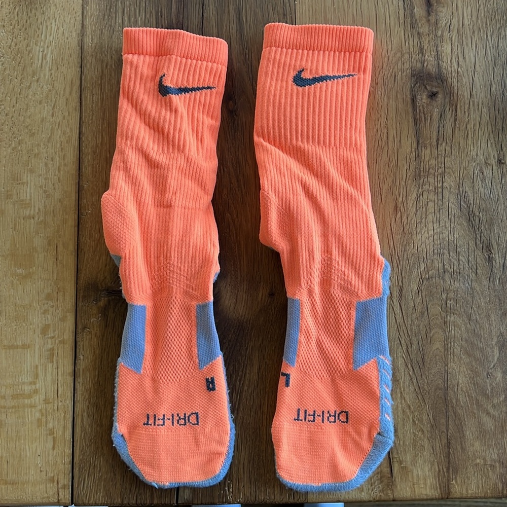Nike Vapor Elite Cushioned Neon Orange Crew Socks. Size M. Worn Once.